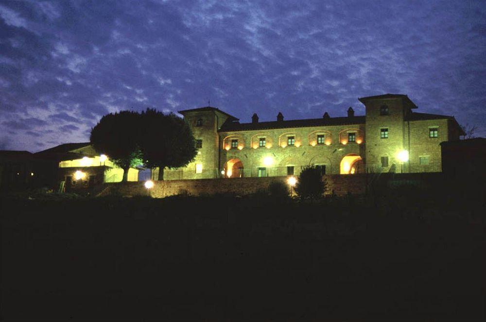 Agriturismo Terra Rossa Valiano Exteriör bild