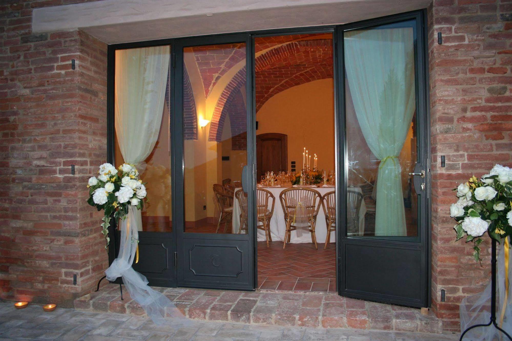 Agriturismo Terra Rossa Valiano Exteriör bild