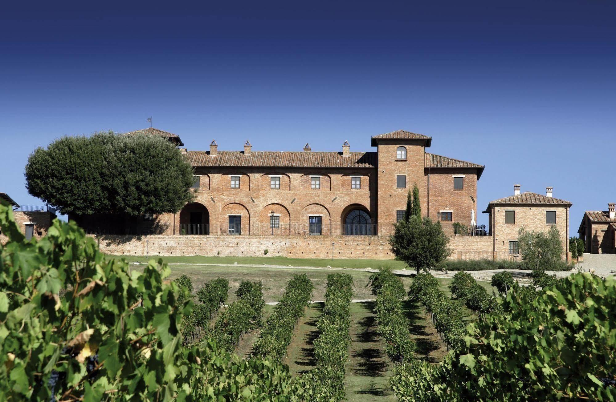 Agriturismo Terra Rossa Valiano Exteriör bild