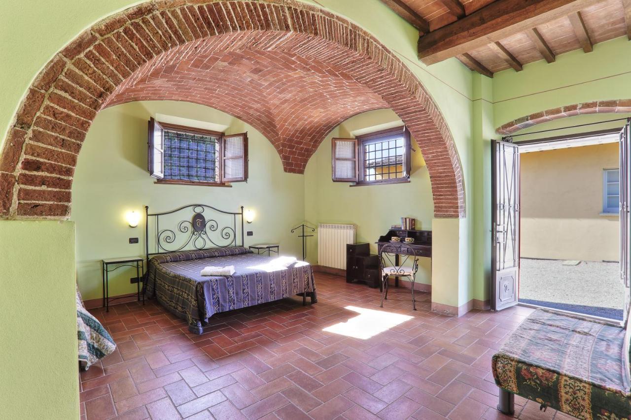 Agriturismo Terra Rossa Valiano Rum bild